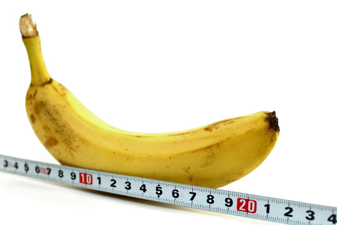 La taille du pénis en utilisant l'exemple d'une banane